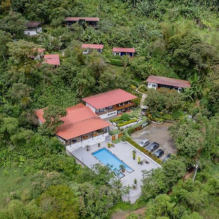Las Terrazas De Dana Boutique Lodge & Spa Mindo Exterior photo